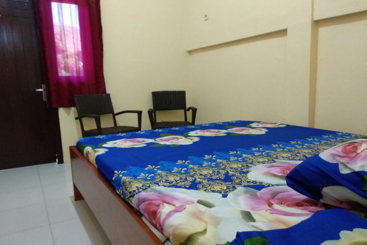 Kelapa Gading Homestay Syariah Redpartner Banyuwangi  Exterior foto